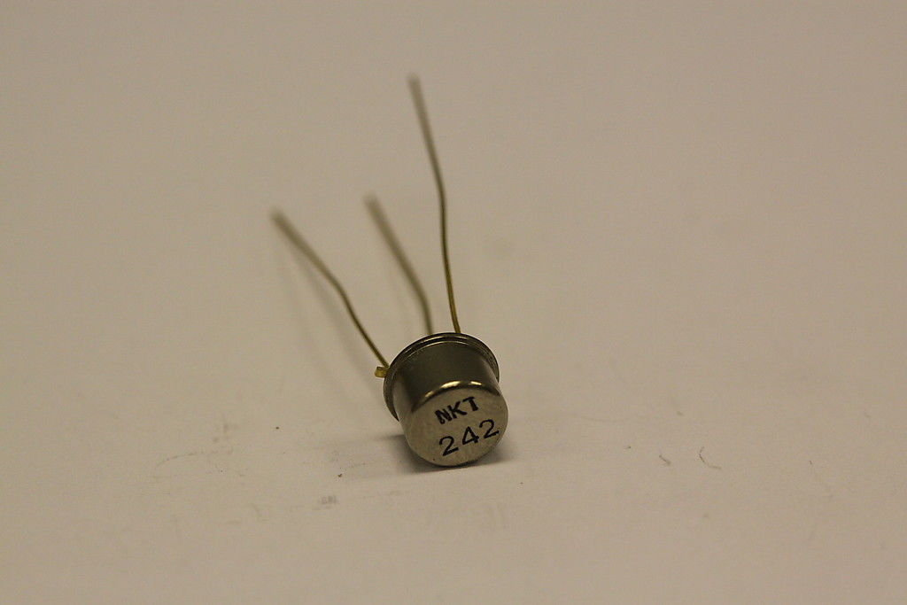 silicon germanium transistor